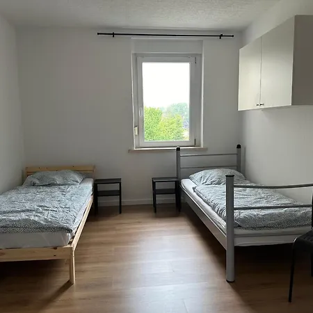 Monteurwohnungen - Bis 12 Betten Appartement