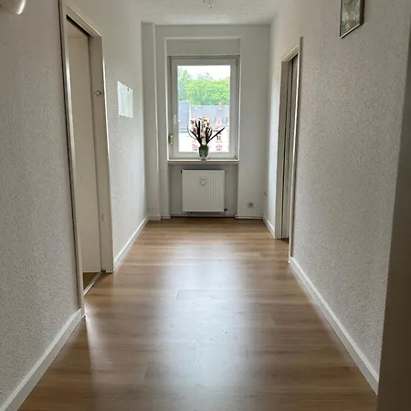 Monteurwohnungen - Bis 12 Betten *